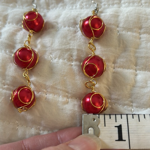 Red & Gold Earings - Picture 3 of 3